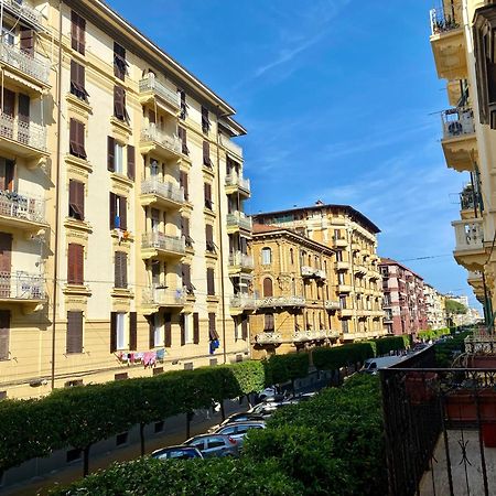 Domvs V Terrae Apartment La Spezia Bagian luar foto