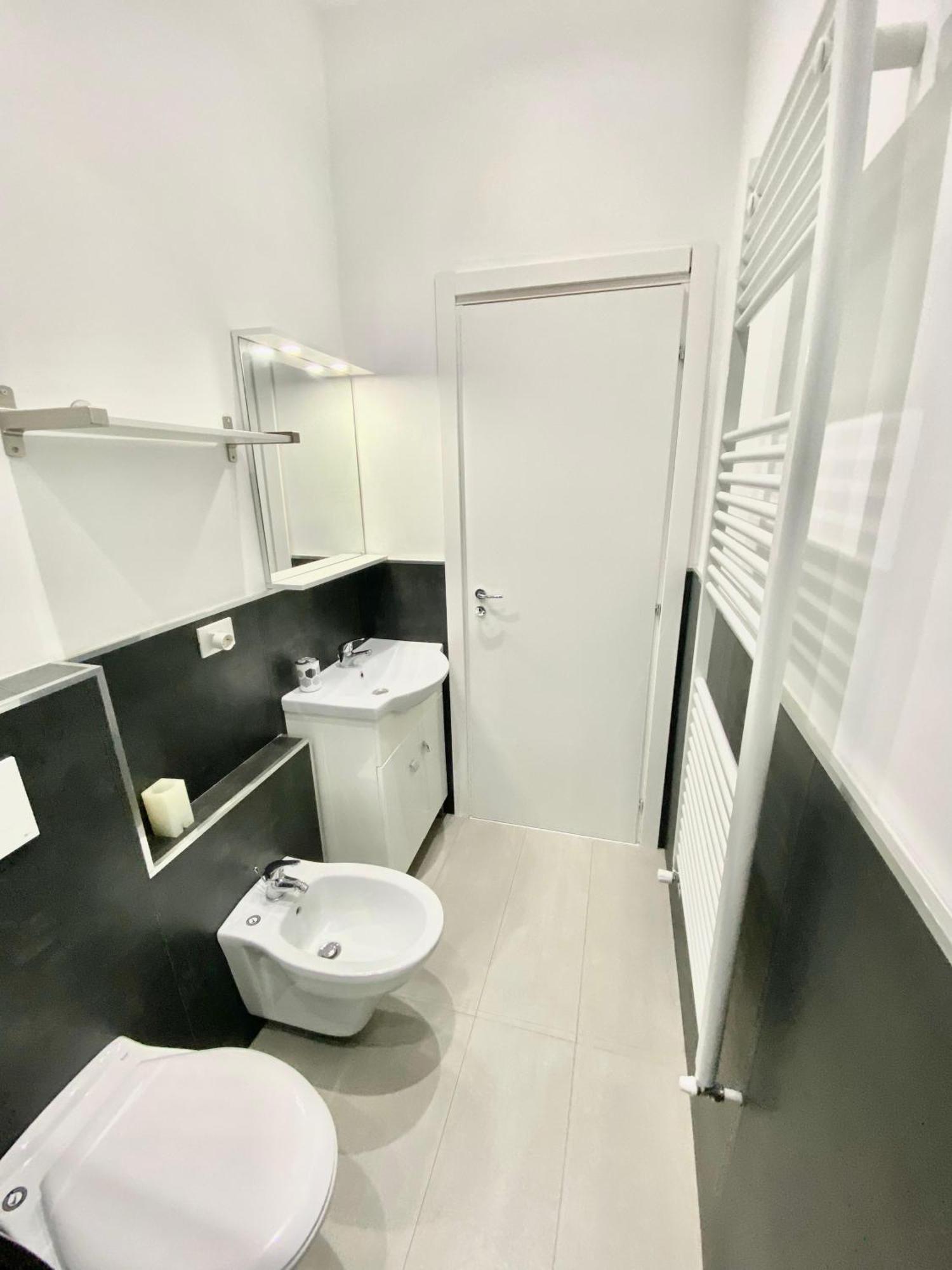 Domvs V Terrae Apartment La Spezia Bagian luar foto