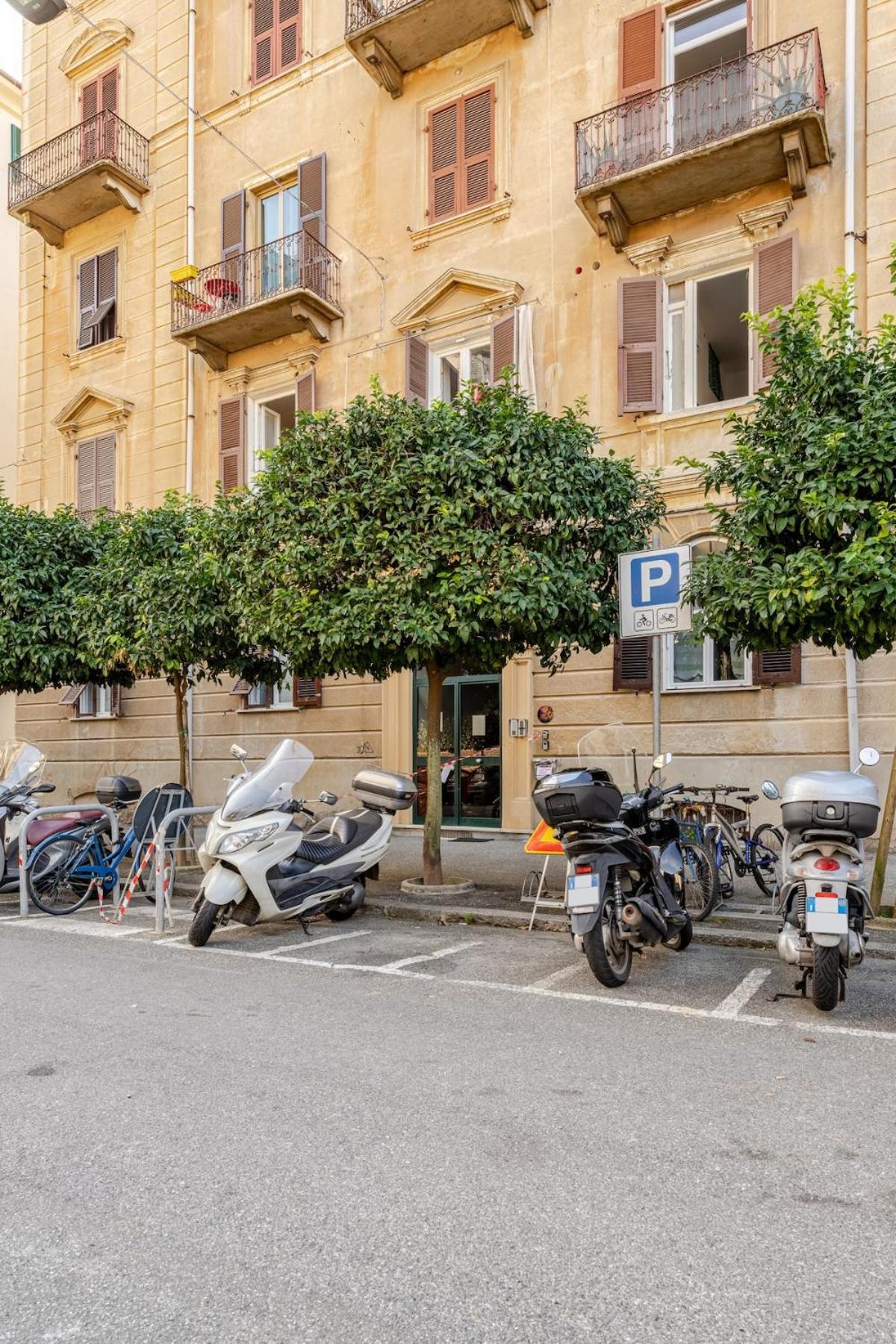 Domvs V Terrae Apartment La Spezia Bagian luar foto